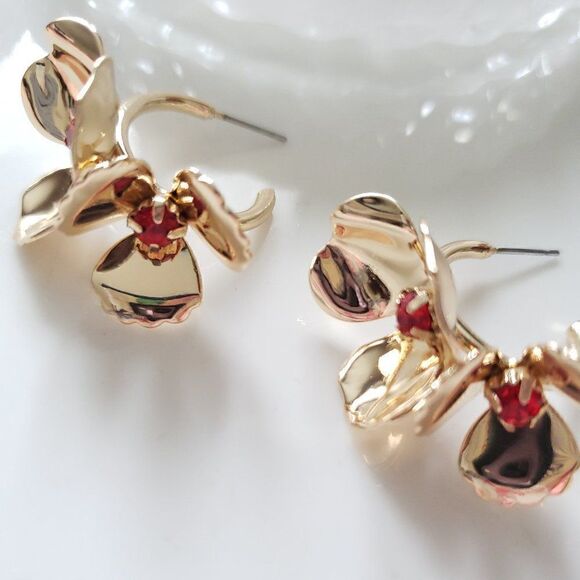 New! Zara Ruby Floreat Earrings - Picture 2 of 15